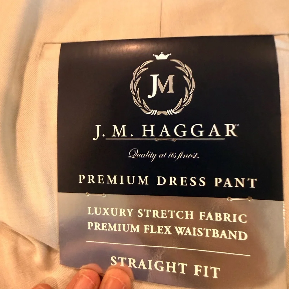 Haggar Men's Dress Pants — Light Beige 40x32 NWT